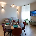 The Corner Elegant Διαμέρισμα *