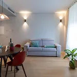 The Corner Elegant *