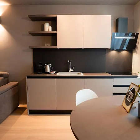 The Corner Elegant Apartman Bergamo