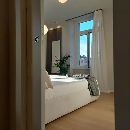 The Corner Elegant Apartman *