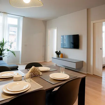 The Corner Elegant * Bergamo