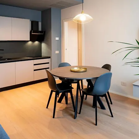 The Corner Elegant *