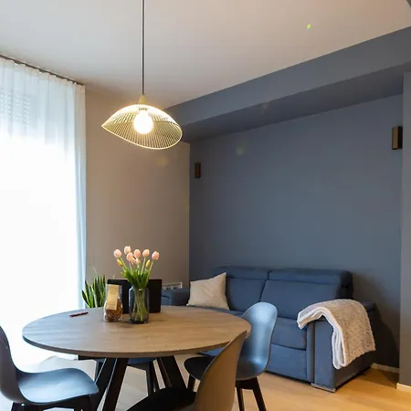 The Corner Elegant Apartman Bergamo