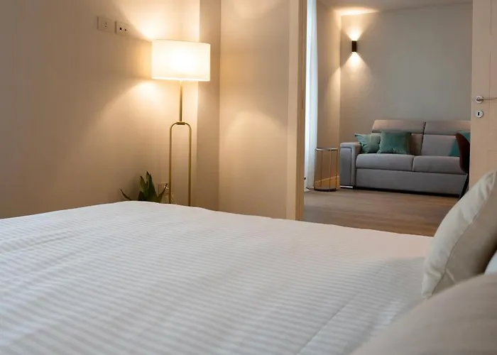 アパート The Corner Elegant