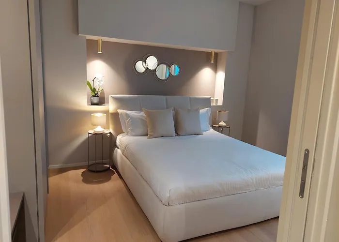 アパート The Corner Elegant