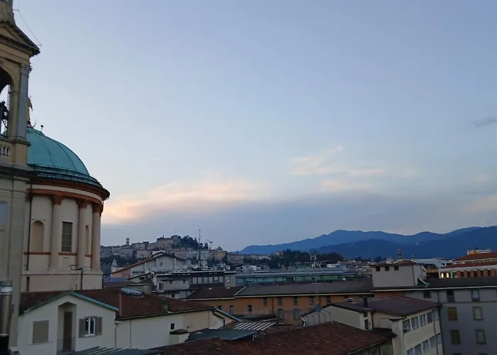 The Corner Elegant *