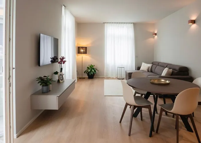 The Corner Elegant * 贝尔加莫